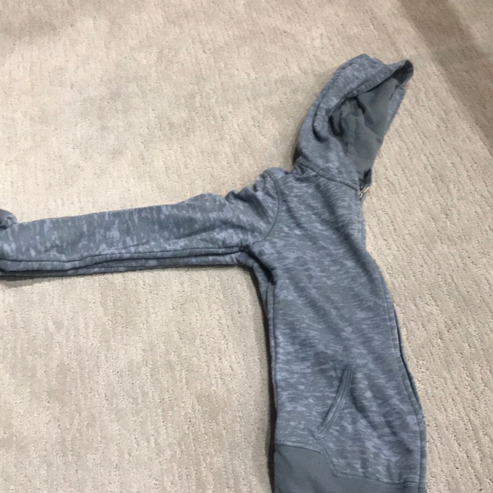 Patterned sweatshirt